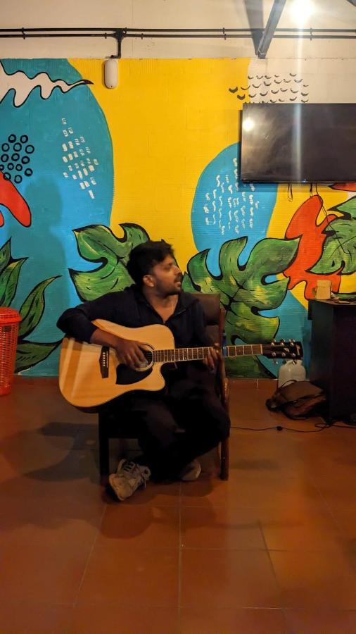 Crossroads Hostel 1957 Kalpetta Luaran gambar
