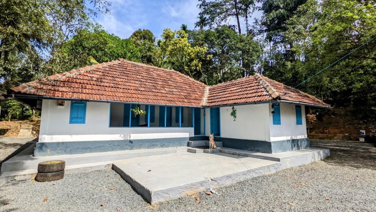 Crossroads Hostel 1957 Kalpetta Luaran gambar